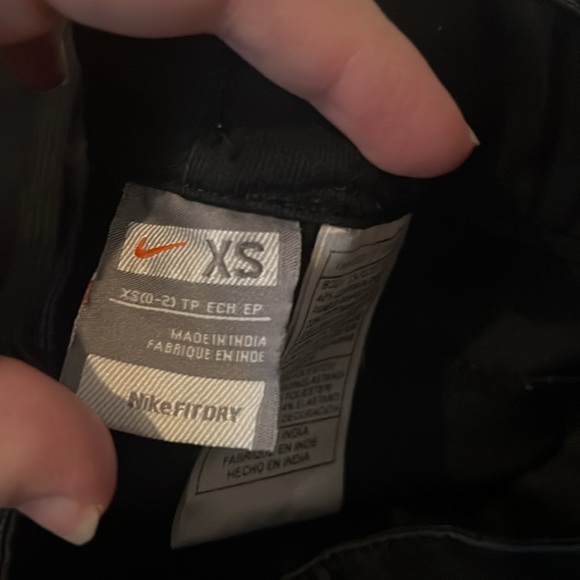 NIKE DRYFIT CARGO PANTS - Picture 2 of 2